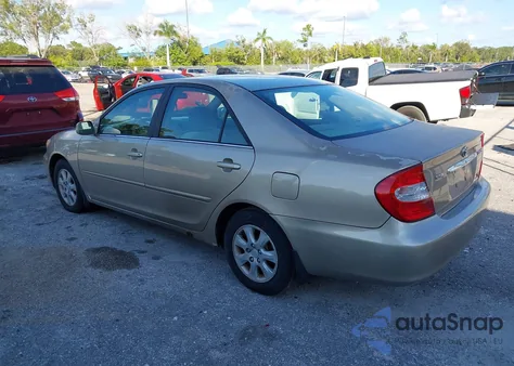 2004 Toyota Camry Le V6/Xle V6 from USA, damaged, VIN 4T1BF32K94U583704